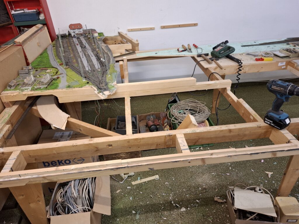 Abbau der Anlage geht weiter
